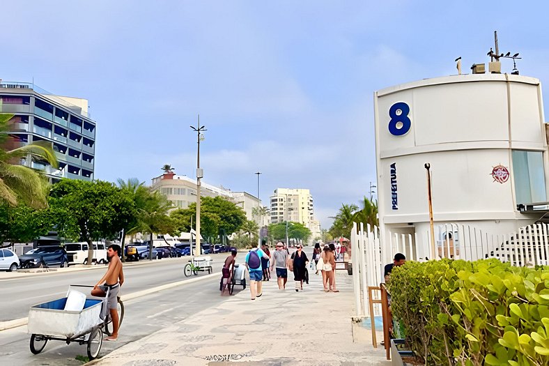 Flat new and renovated next to Ipanema beach!