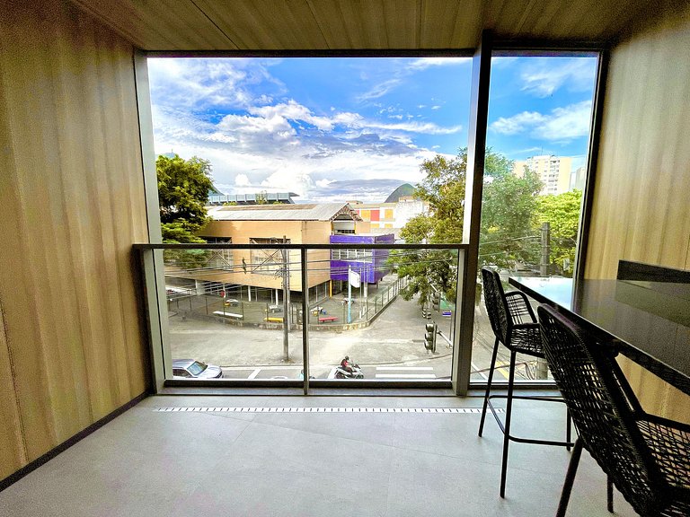 Leblon Studio - View of the Christ, pool and gym