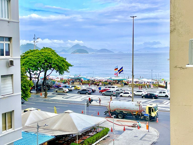 Moderno com vista para a Praia de Copacabana